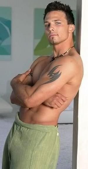 Χολιγουντιανός ηθοποιός σκότωσε με σπαθί τον συγκάτοικό του [εικόνες & βίντεο] | iefimerida.gr 7