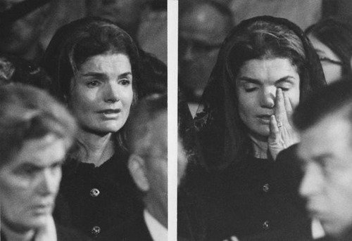 O χειμώνας της απόγνωσης για την Τζάκι Κένεντι Ωνάση: Τα 3,5 δευτερόλεπτα που έφερνε ξανά και ξανά στο μυαλό της, η βότκα, οι σκέψεις αυτοκτονίας [εικόνες] | iefimerida.gr 6