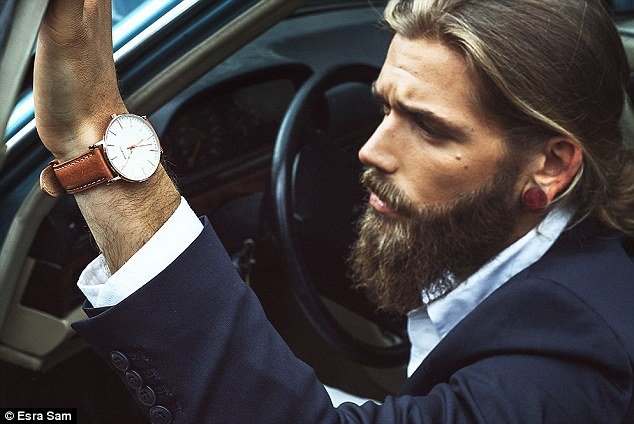 Το εντυπωσιακό μοντέλο με τα θλιμμένα μάτια που έγινε πρότυπο των χίπστερ [εικόνες] | iefimerida.gr 11