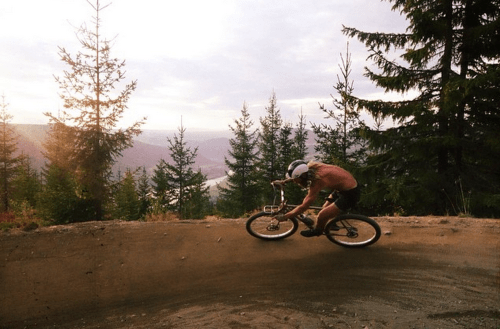 Ενας μοναχικός ποδηλάτης: Ο αντισυστημικός 35χρονος που αρνείται να δουλέψει και γυρίζει τον κόσμο [εικόνες] | iefimerida.gr 1