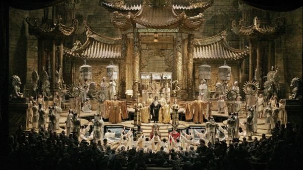 «Τουραντότ» σε σκηνοθεσία Φράνκο Τζεφιρέλι στο Μέγαρο Μουσικής Αθήνας και Θεσσαλονίκης [εικόνες] | iefimerida.gr 4