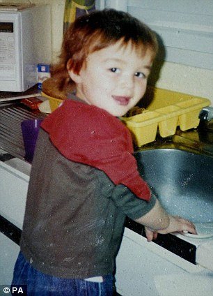 Τούρκος που σκότωσε αγοράκι από τη Σκωτία δολοφονήθηκε στον γάμο του, έξι μέρες μετά την αποφυλάκισή του [εικόνες] | iefimerida.gr 0