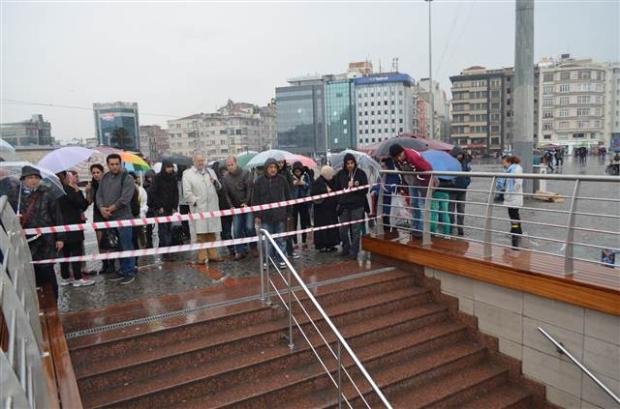 Γενικό μπλακ άουτ σε 44 περιοχές στην Τουρκία: Ο Νταβούτογλου μιλά και για τρομοκρατία [εικόνες & βίντεο] | iefimerida.gr 2