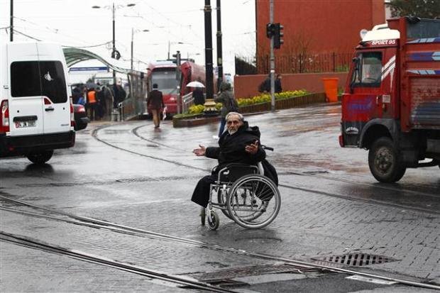 Γενικό μπλακ άουτ σε 44 περιοχές στην Τουρκία: Ο Νταβούτογλου μιλά και για τρομοκρατία [εικόνες & βίντεο] | iefimerida.gr 5