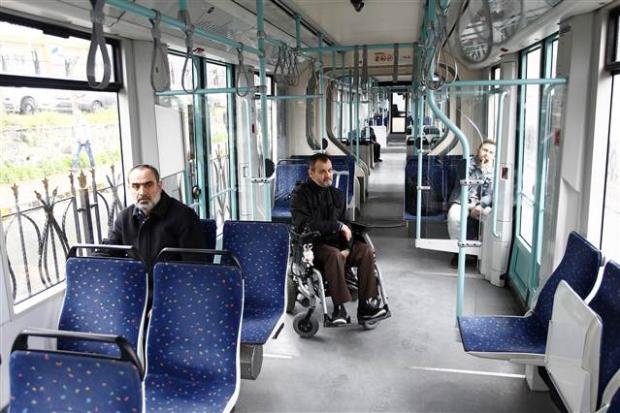 Γενικό μπλακ άουτ σε 44 περιοχές στην Τουρκία: Ο Νταβούτογλου μιλά και για τρομοκρατία [εικόνες & βίντεο] | iefimerida.gr 7