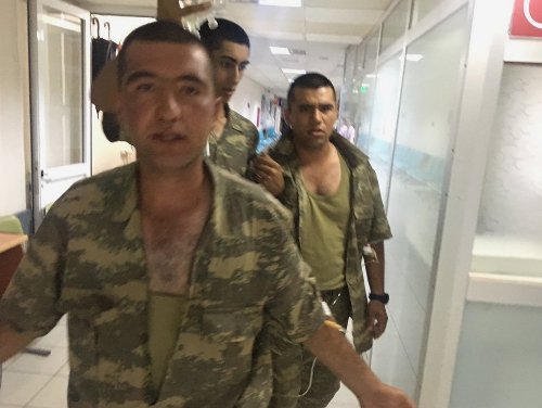 Tουρκία: 700 στρατιώτες έπαθαν τροφική δηλητηρίαση -Συνελήφθη ο επικεφαλής του κέτερινγκ [εικόνες]  | iefimerida.gr 0