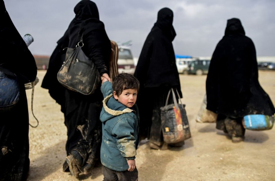 Η Ρωσία και ο Ασαντ τσακίζουν τους αντάρτες στο Χαλέπι -Χιλιάδες πρόσφυγες στα σύνορα [εικόνες] | iefimerida.gr 0