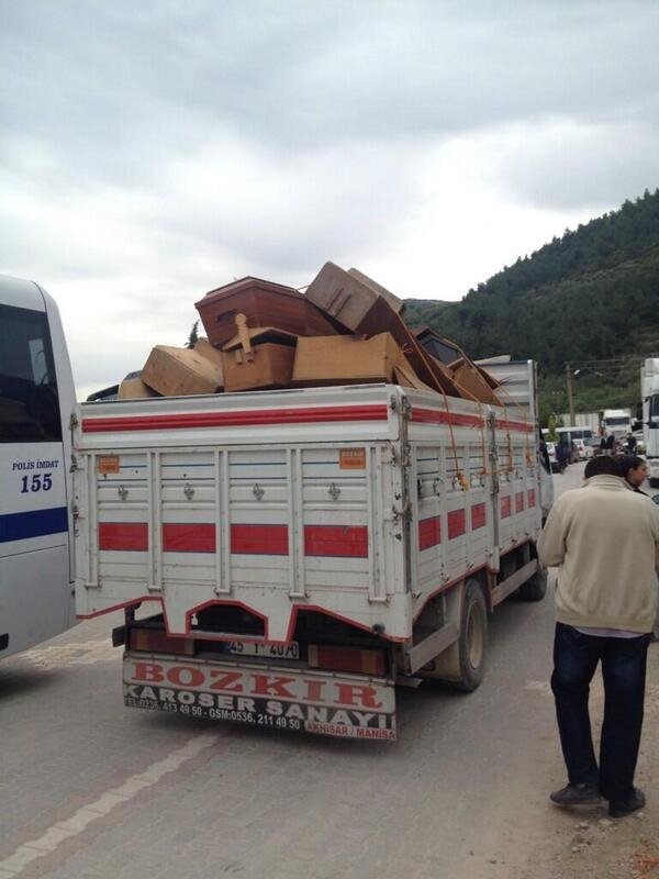 Στο χάος βυθίζεται η Τουρκία με 238 νεκρούς -Ξέσπασαν επεισόδια, o Eρντογάν στον τόπο της καταστροφης [εικόνες] | iefimerida.gr 1