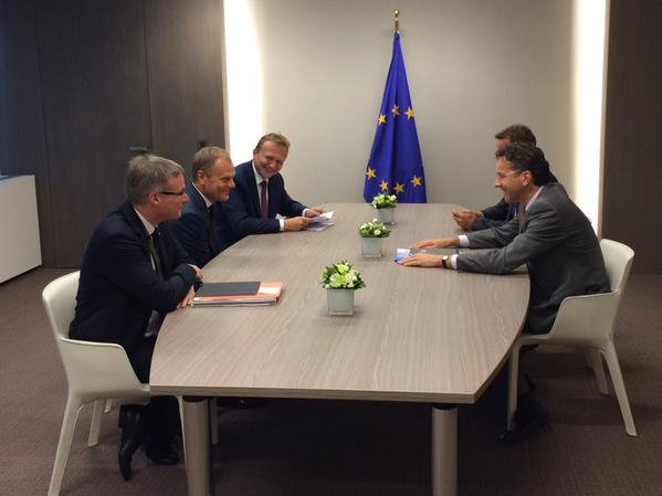 Τετ-α-τετ Τουσκ με Ντράγκι-Ντάισελμπλουμ  για την Ελλάδα [εικόνα & βίντεο] | iefimerida.gr 1