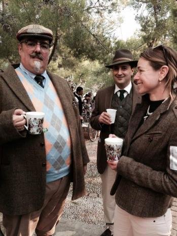 Νέο Tweed Run ποδηλάτου στις Σπέτσες στις 28 Μαρτίου [εικόνες] | iefimerida.gr 3