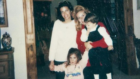 Χριστίνα Δοδέρο: Η μοναδική βαφτισιμιά της Χριστίνας Ωνάση παντρεύεται με τις ευλογίες του πάπα Φραγκίσκου -Το αστείο περιστατικό με τις ψείρες και ο διαμαντένιος σταυρός της νονάς της [εικόνες] | iefimerida.gr 7