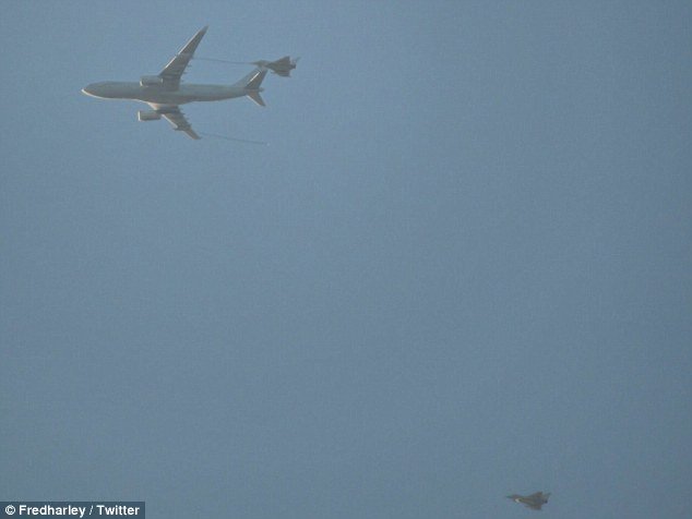 Βρετανικά μαχητικά αναχαίτισαν πτήση απ’ το Βουκουρέστι μετά την απώλεια επαφής [εικόνες]  | iefimerida.gr 0