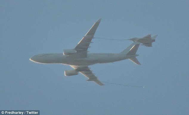 Βρετανικά μαχητικά αναχαίτισαν πτήση απ’ το Βουκουρέστι μετά την απώλεια επαφής [εικόνες]  | iefimerida.gr 1