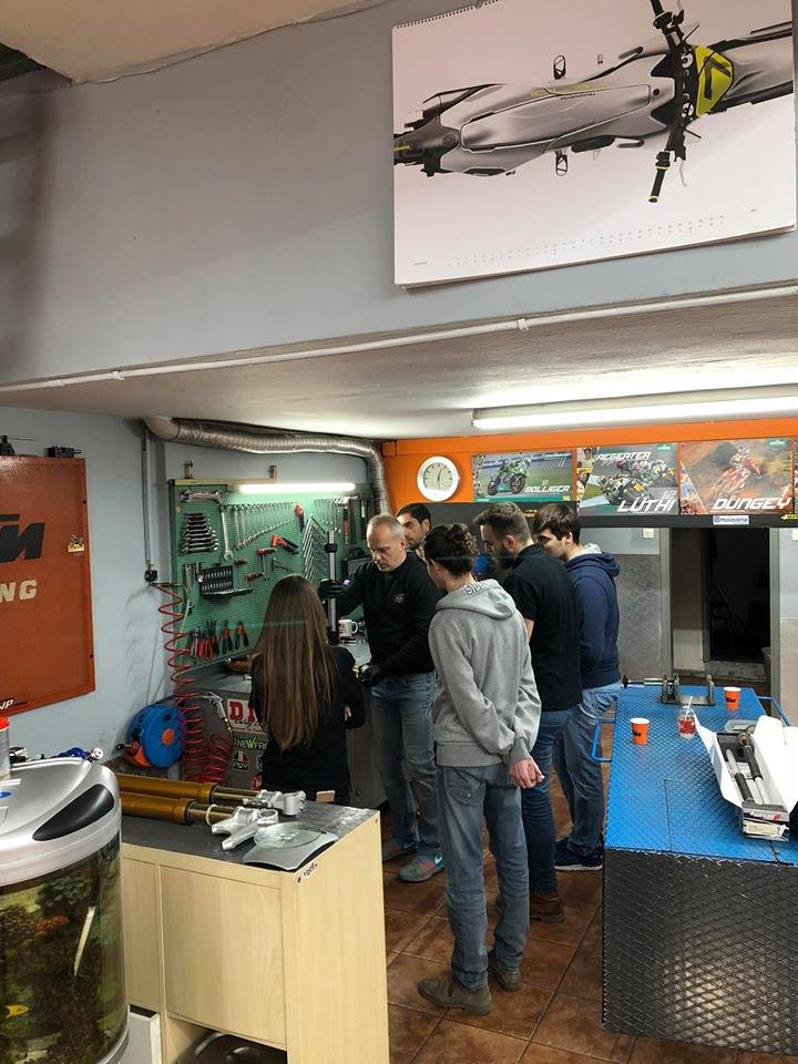 Η πρώτη ελληνική μοτοσικλέτα -Αγωνιστική, την έφτιαξαν φοιτητές [εικόνες] | iefimerida.gr 2