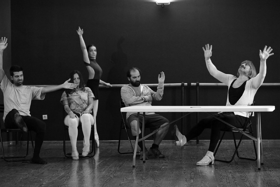 Η παράσταση της Λένας Κιτσοπούλου είναι και πάλι ακατάλληλη για ανήλικο κοινό [εικόνες]  | iefimerida.gr 2