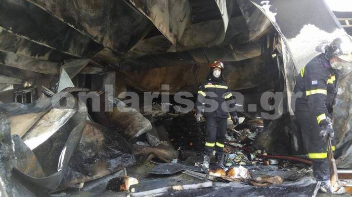 Λάρισα: Καταστράφηκε ολοσχερώς τυροκομείο από πυρκαγιά [εικόνες] | iefimerida.gr 3