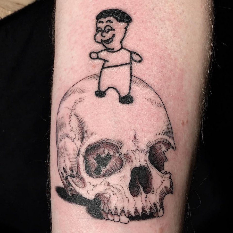 Τατουάζ έκπληξη από διάσημο καλλιτέχνη -Εβαλαν το χέρι τους σε τρύπα, δεν ήξεραν τι σχεδιάζει [εικόνες]  | iefimerida.gr 9