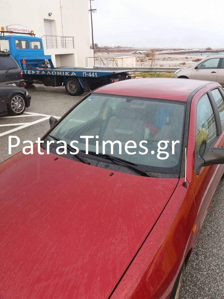 Δείτε τα αυτοκίνητα που έσπασαν στη γέφυρα Ρίου-Αντιρρίου από την πτώση πάγου [εικόνες] | iefimerida.gr 3