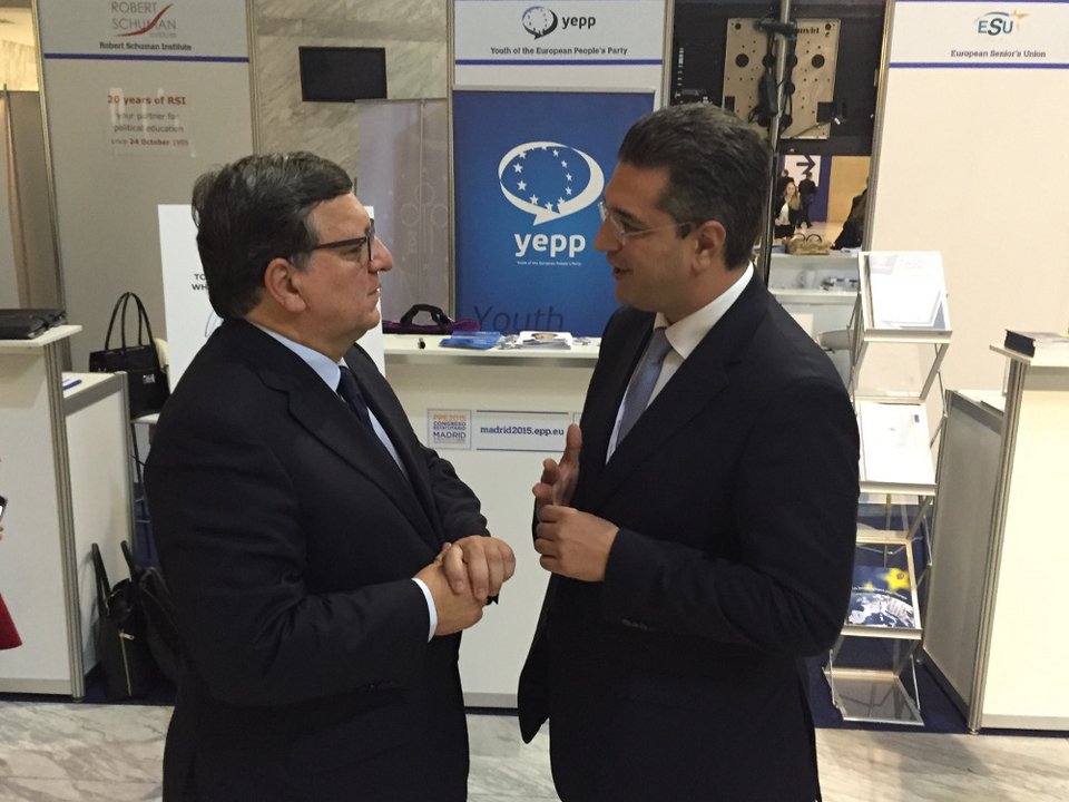 Τζιτζικώστας στη Μαδρίτη: Τα χαμόγελα και τα τετ α τετ με Μπαρόζο - Αβραμόπουλο [εικόνες] | iefimerida.gr 2