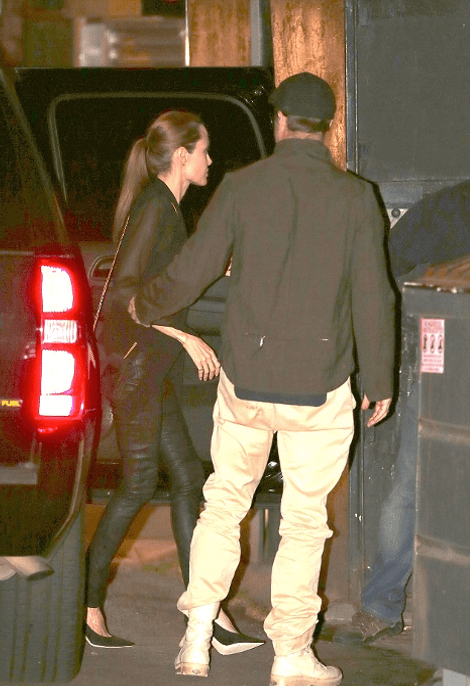 Μόνο η Τζολί μπορεί να είναι σέξι φορώντας απλά ένα μαύρο τοπ -Χωρίς σουτιέν [εικόνες] | iefimerida.gr 1