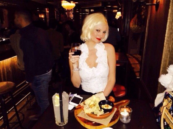 Η ζωή της Τζούλιας Αλεξανδράτου στο Λονδίνο [εικόνες] | iefimerida.gr 7