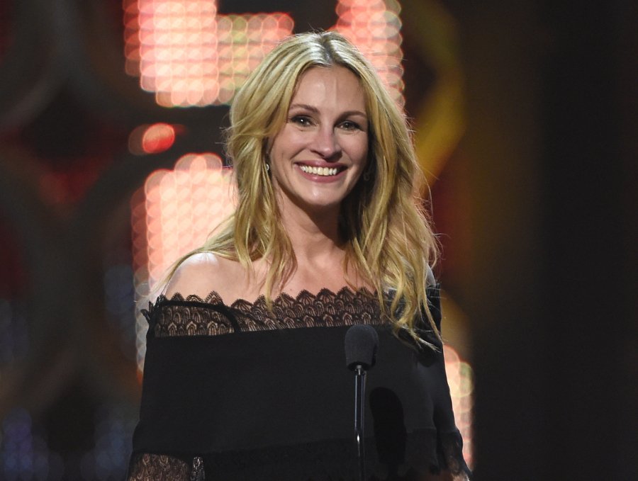 Χρυσά Βατόμουρα: Αφλεκ, Ντε Νίρο και Τζούλια Ρόμπερτς οι χειρότεροι ηθοποιοί της χρονιάς [εικόνες] | iefimerida.gr 2