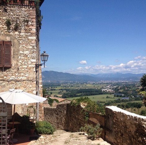 Το πιο γοητευτικό μέρος του κόσμου βρίσκεται στη Μεσόγειο -Μια παραμυθένια καστροπολιτεία περιτριγυρισμένη από καταρράκτες [εικόνες]  | iefimerida.gr 10