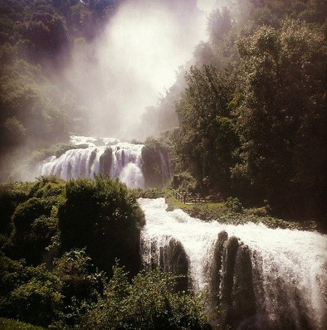 Το πιο γοητευτικό μέρος του κόσμου βρίσκεται στη Μεσόγειο -Μια παραμυθένια καστροπολιτεία περιτριγυρισμένη από καταρράκτες [εικόνες]  | iefimerida.gr 11