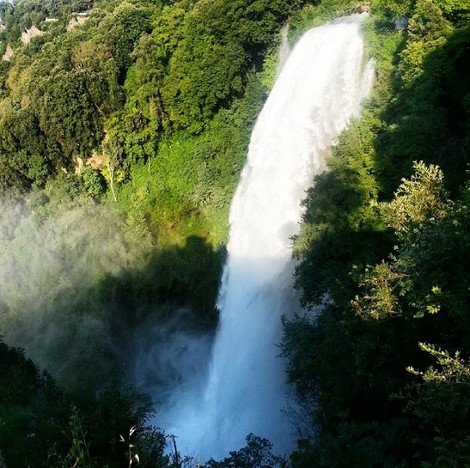 Το πιο γοητευτικό μέρος του κόσμου βρίσκεται στη Μεσόγειο -Μια παραμυθένια καστροπολιτεία περιτριγυρισμένη από καταρράκτες [εικόνες]  | iefimerida.gr 8