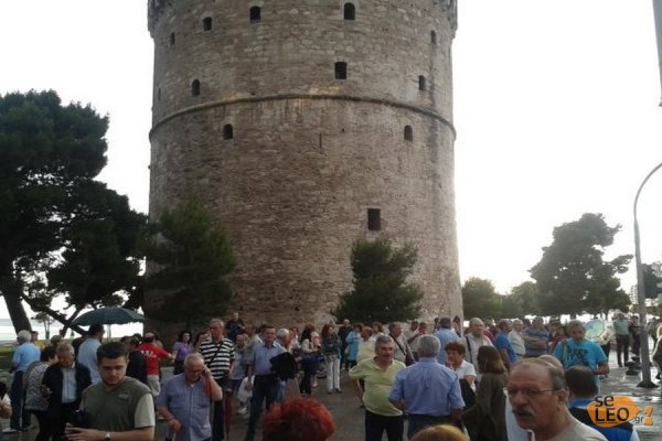 Συνθήματα κατά της λιτότητας και πλήθος κόσμου στο Σύνταγμα – Επικροτεί ο ΣΥΡΙΖΑ [εικόνες]  | iefimerida.gr 11