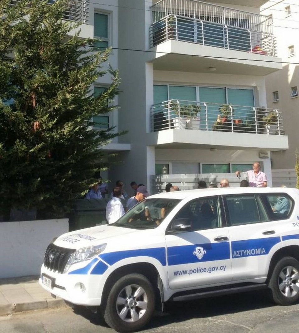 Στον 1ο όροφο κρατούσε τα παιδιά ο δράστης