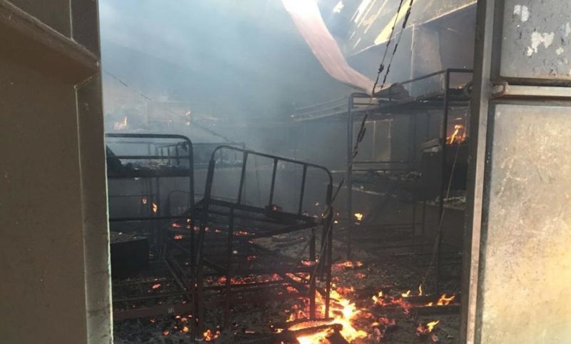 ννέα μαθητές έχασαν τη ζωή τους από πυρκαγιά σε κοιτώνα σχολείου της μέσης εκπαίδευσης