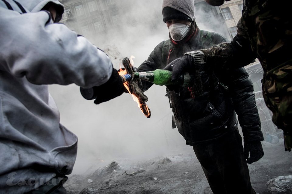 Δραματική κατάσταση στην Ουκρανία -Νέες φωτογραφίες από από τις εξεγέρσεις στο Κίεβο [εικόνες] | iefimerida.gr 9