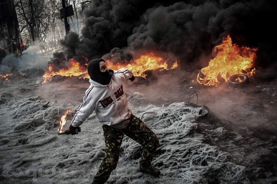 Δραματική κατάσταση στην Ουκρανία -Νέες φωτογραφίες από από τις εξεγέρσεις στο Κίεβο [εικόνες] | iefimerida.gr 10