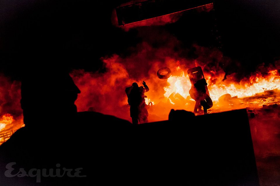 Δραματική κατάσταση στην Ουκρανία -Νέες φωτογραφίες από από τις εξεγέρσεις στο Κίεβο [εικόνες] | iefimerida.gr 8