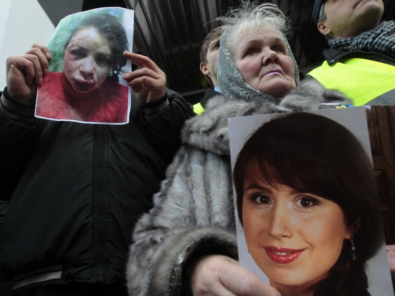 Ουκρανία: Ξυλοκόπησαν διάσημη δημοσιογράφο-ακριβίστρια -Αγριες διαδηλώσεις στη χώρα [εικόνες+βίντεο] | iefimerida.gr 2