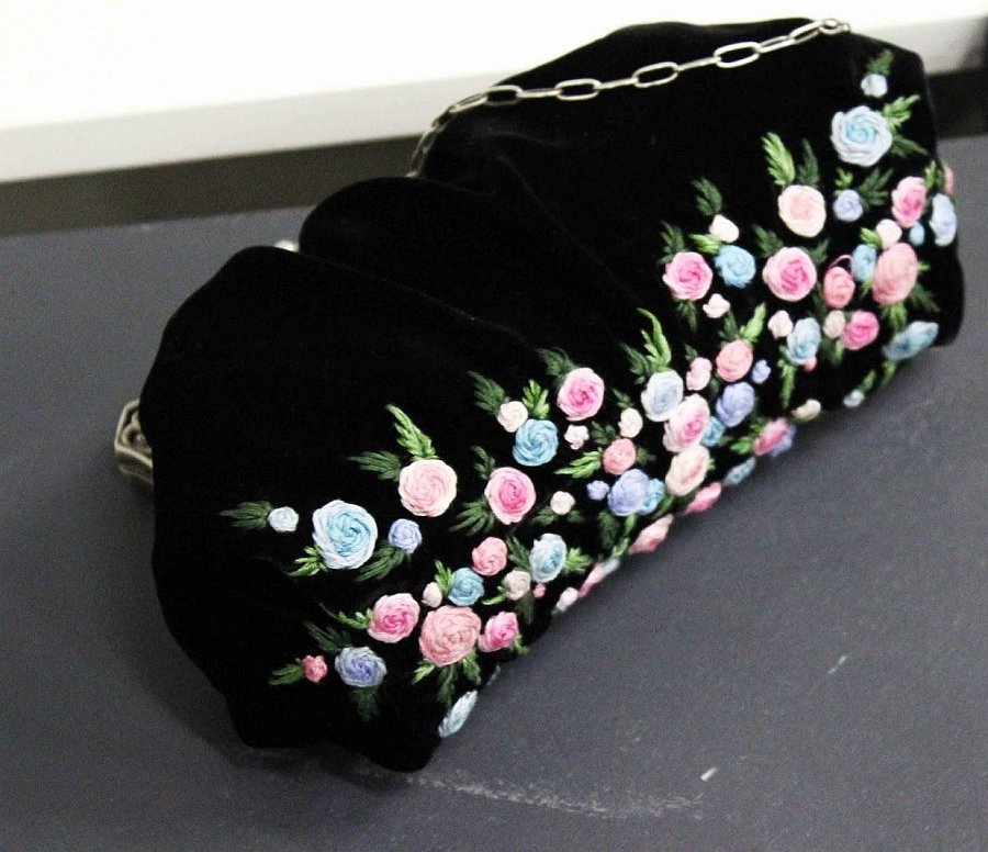 Η Μπριζίτ Μπαρντό στα Σοβιέτ -Ρωσίδα σχεδιάστρια εκπλήσσει [εικόνες] | iefimerida.gr 1