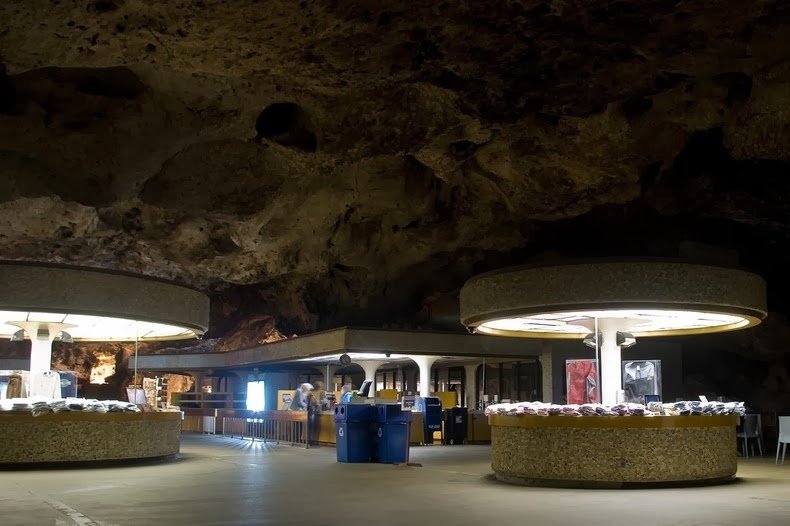 Το μεγαλύτερο και πιο απόκοσμο εστιατόριο του κόσμου που βρίσκεται 250 μέτρα κάτω από τη γη [εικόνες]  | iefimerida.gr 3