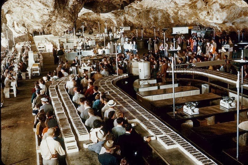 Το μεγαλύτερο και πιο απόκοσμο εστιατόριο του κόσμου που βρίσκεται 250 μέτρα κάτω από τη γη [εικόνες]  | iefimerida.gr 5