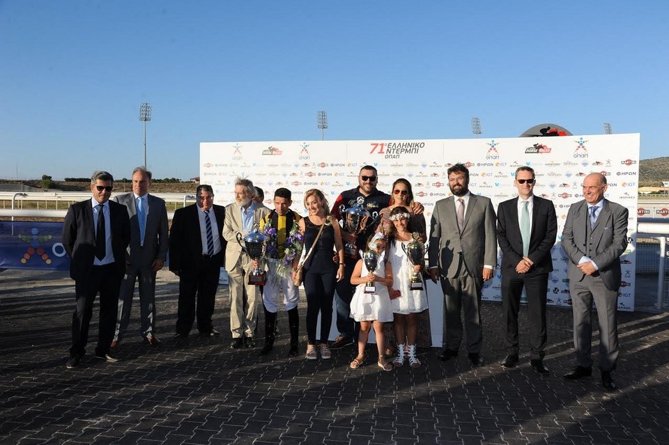 Λάμψη και θέαμα στο 71ο Ελληνικό Ντέρμπι ΟΠΑΠ: Παρουσία 6.000 θεατών η μεγάλη γιορτή [εικόνες] | iefimerida.gr 0