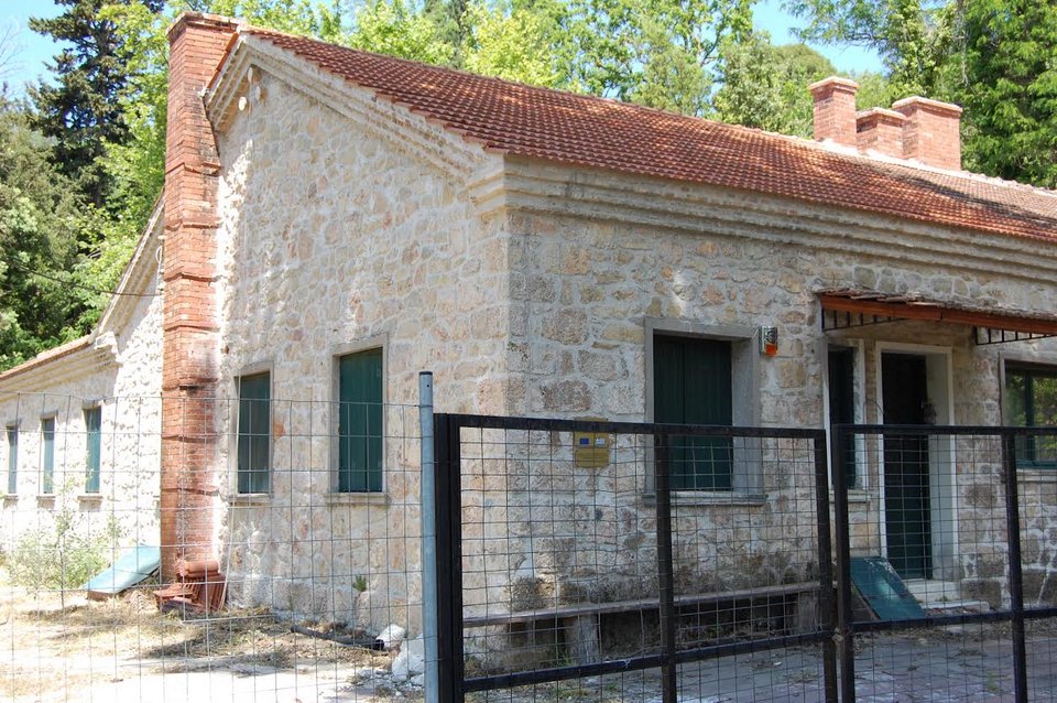 Αγωνία για το υπέροχο κτήμα Τατοΐου: Ο σύλλογος φίλων σχολιάζει την επίσκεψη του αναπληρωτή υπουργού [εικόνες] | iefimerida.gr 2