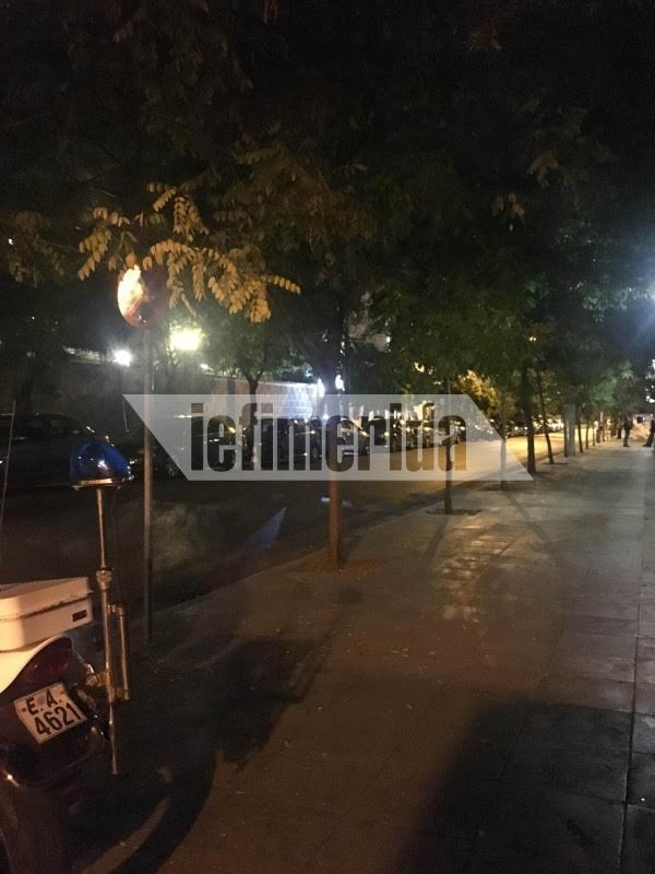 Ο Τσίπρας υποδέχεται τους βουλευτές ΣΥΡΙΖΑ και ΑΝΕΛ – Τυροπιτάκια, μπόμπες και ποτό στο Μαξίμου [εικόνες & βίντεο] | iefimerida.gr 4