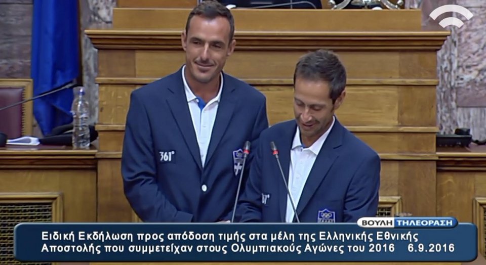 Η Ολυμπιακή ομάδα στη Βουλή: Δεν θέλουμε Πολιτεία μόνο για τις... φωτογραφίες [εικόνες & βίντεο] | iefimerida.gr 7