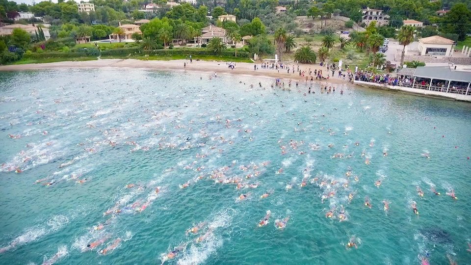 Τρέχουμε με το Φυσικό Μεταλλικό Νερό ΑΥΡΑ, στις μεγάλες δρομικές διοργανώσεις του Οκτωβρίου | iefimerida.gr 2