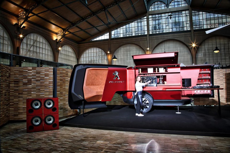 Peugeot Foodtruck: Το πρωτότυπο όχημα που μεταμορφώνεται σε Bistrot [εικόνες] | iefimerida.gr 0