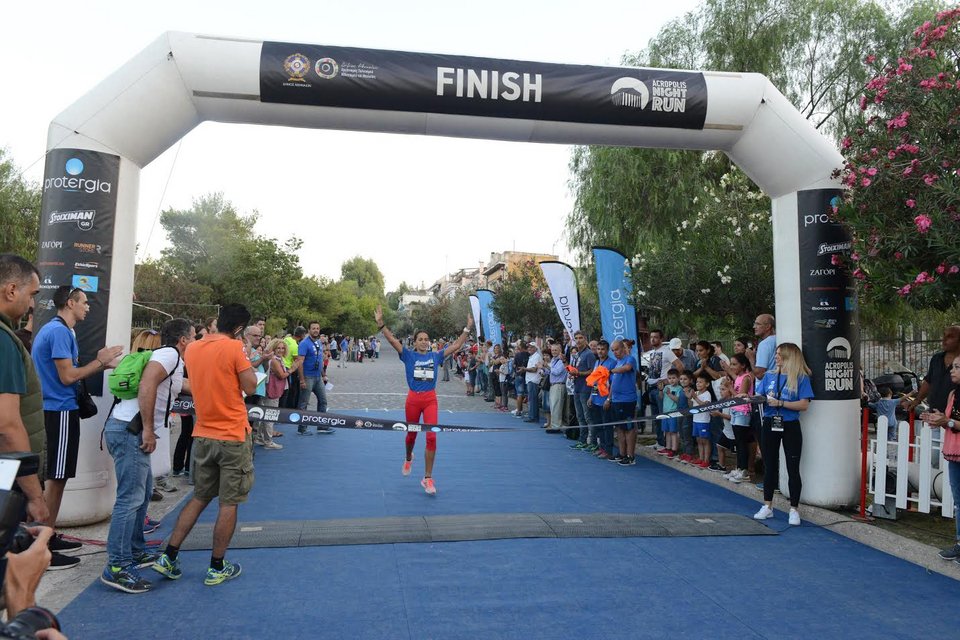 Κέρδισε τις εντυπώσεις και τον... κόσμο το 1ο ACROPOLIS NIGHT RUN [εικόνες] | iefimerida.gr 3