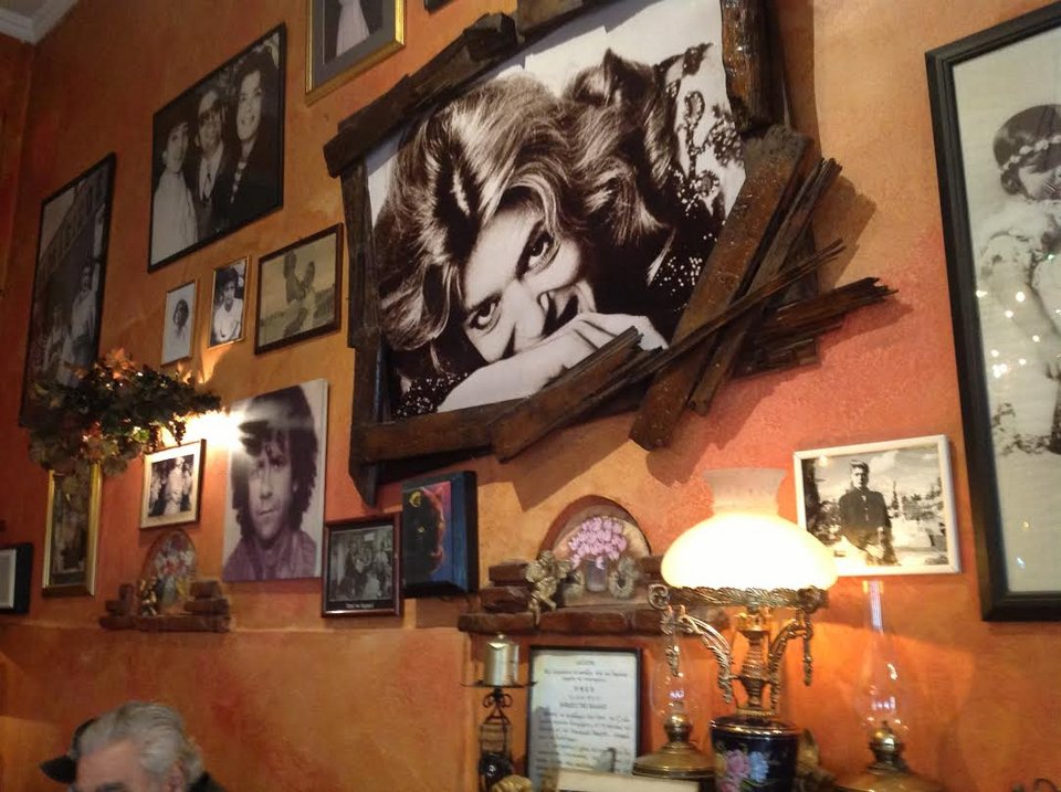 21 χρόνια χωρίς τη Μερκούρη -Μια βραδιά αφιέρωμα στην ηθοποιό στο «Καφέ Μελίνα» [εικόνες] | iefimerida.gr 3