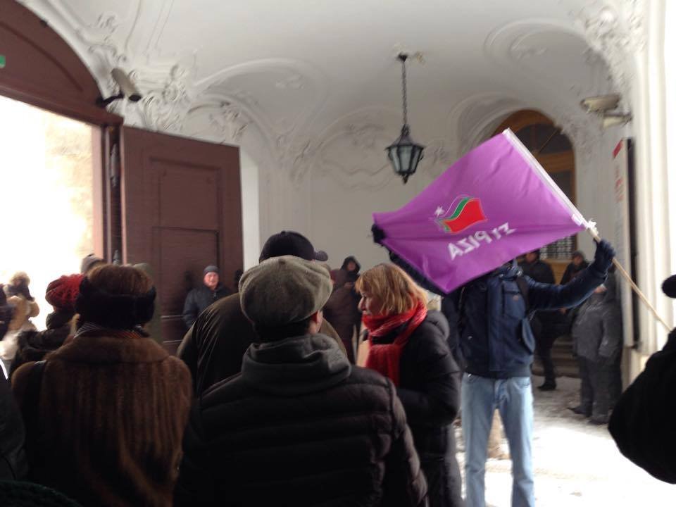 Χιονιάς και θερμή υποδοχή για τον Αλέξη Τσίπρα στη Βιέννη [εικόνες] | iefimerida.gr 5