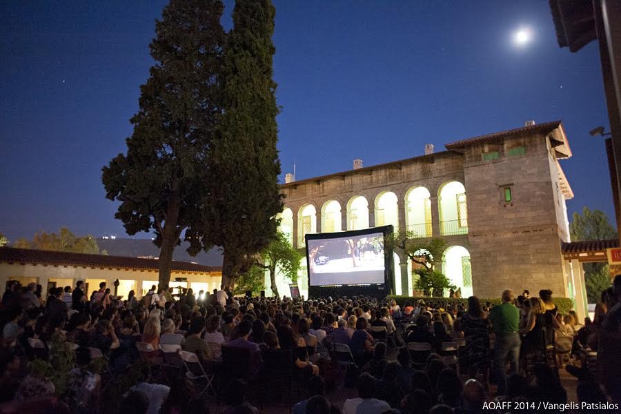 Θερινό σινεμά για μια νύχτα στο Ναό του Ολυμπίου Διός | iefimerida.gr 0