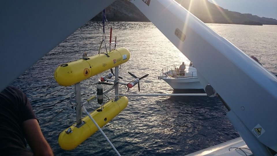 Yπάρχει δεύτερο ναυάγιο γεμάτο αμφορείς στο βυθό δίπλα  στο Ναυάγιο των Αντικυθήρων; [εικόνες] | iefimerida.gr 2